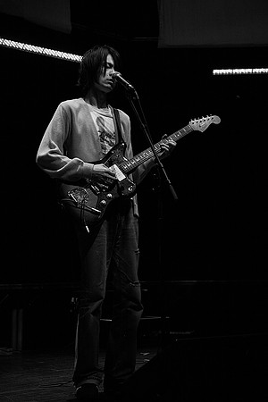 IMG_3661_nr_wb_bright0.50_mono_curves_sharpen.jpg